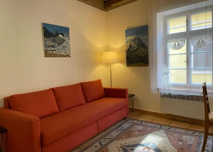 Historical Apartment With Balcony